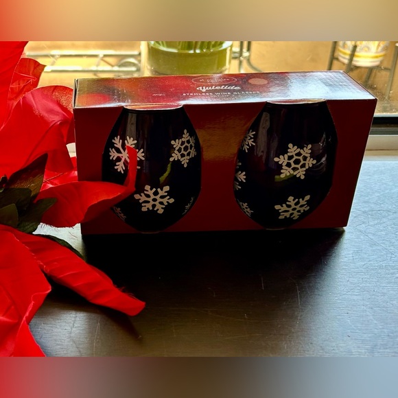 NIB St. Nicholas Square Yuletide, stemless wine glasses. 19oz. - Picture 6 of 7